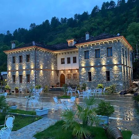 Hotel Kaso Ervehe Përmet Exteriér fotografie