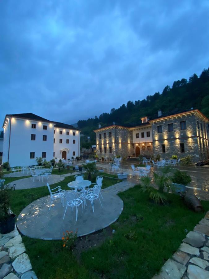 Hotel Kaso Ervehe Përmet Exteriér fotografie
