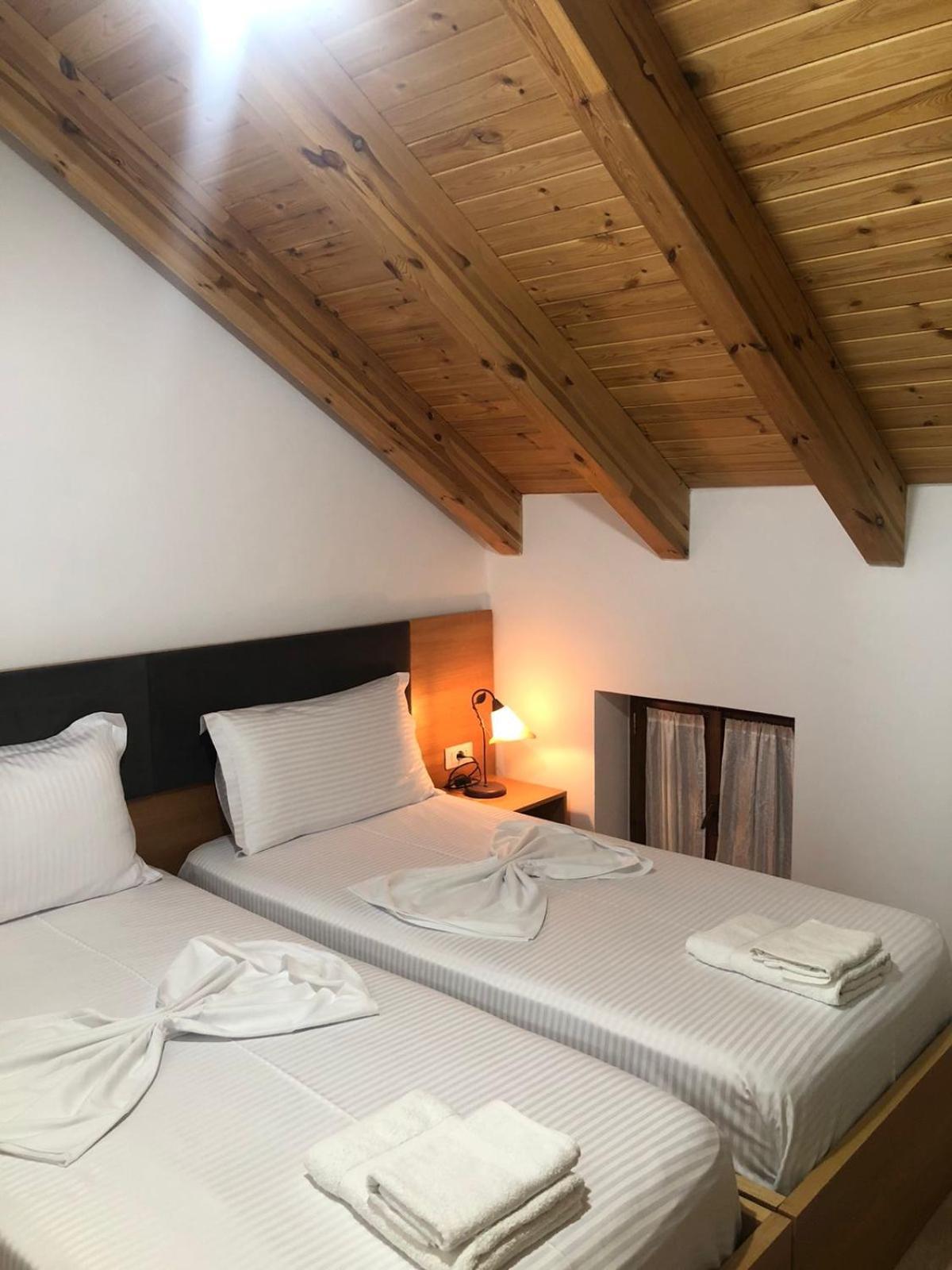 Hotel Kaso Ervehe Përmet Exteriér fotografie