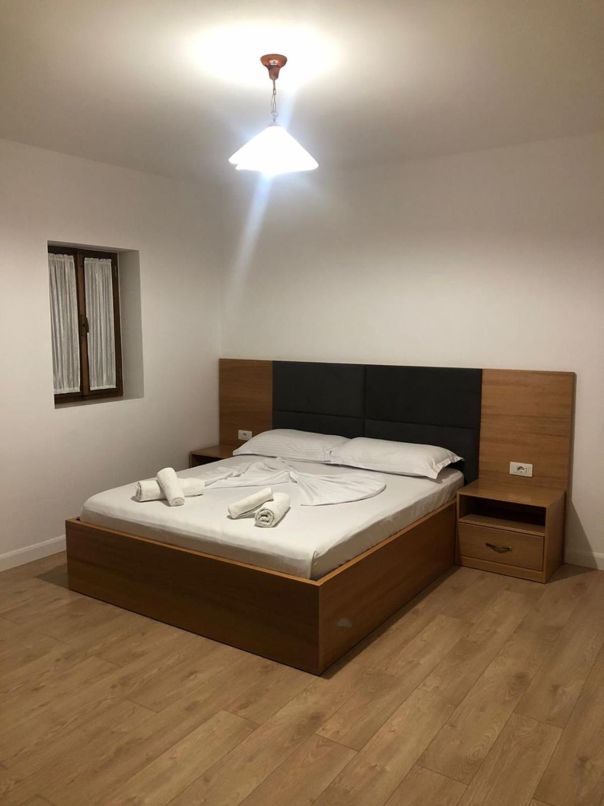 Hotel Kaso Ervehe Përmet Exteriér fotografie