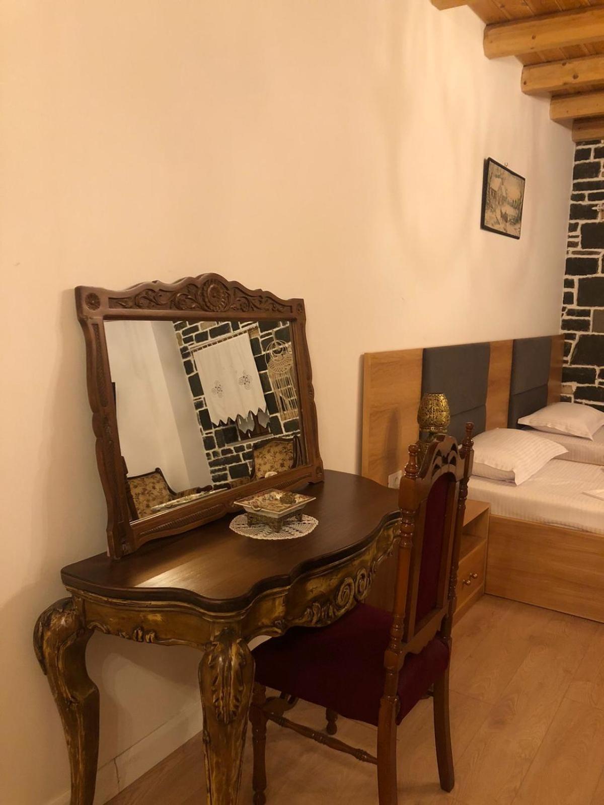 Hotel Kaso Ervehe Përmet Exteriér fotografie